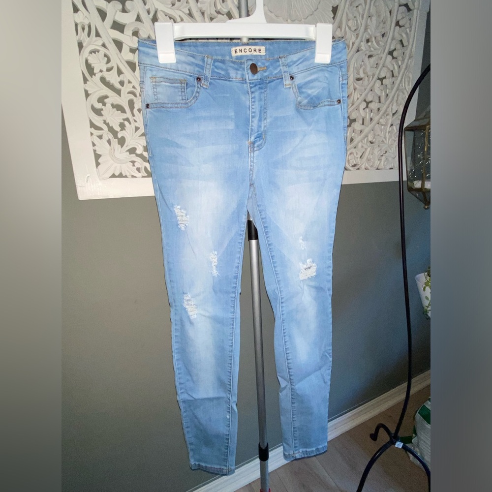 Encore Light Blue Stretchy Ripped Jeans Size 7